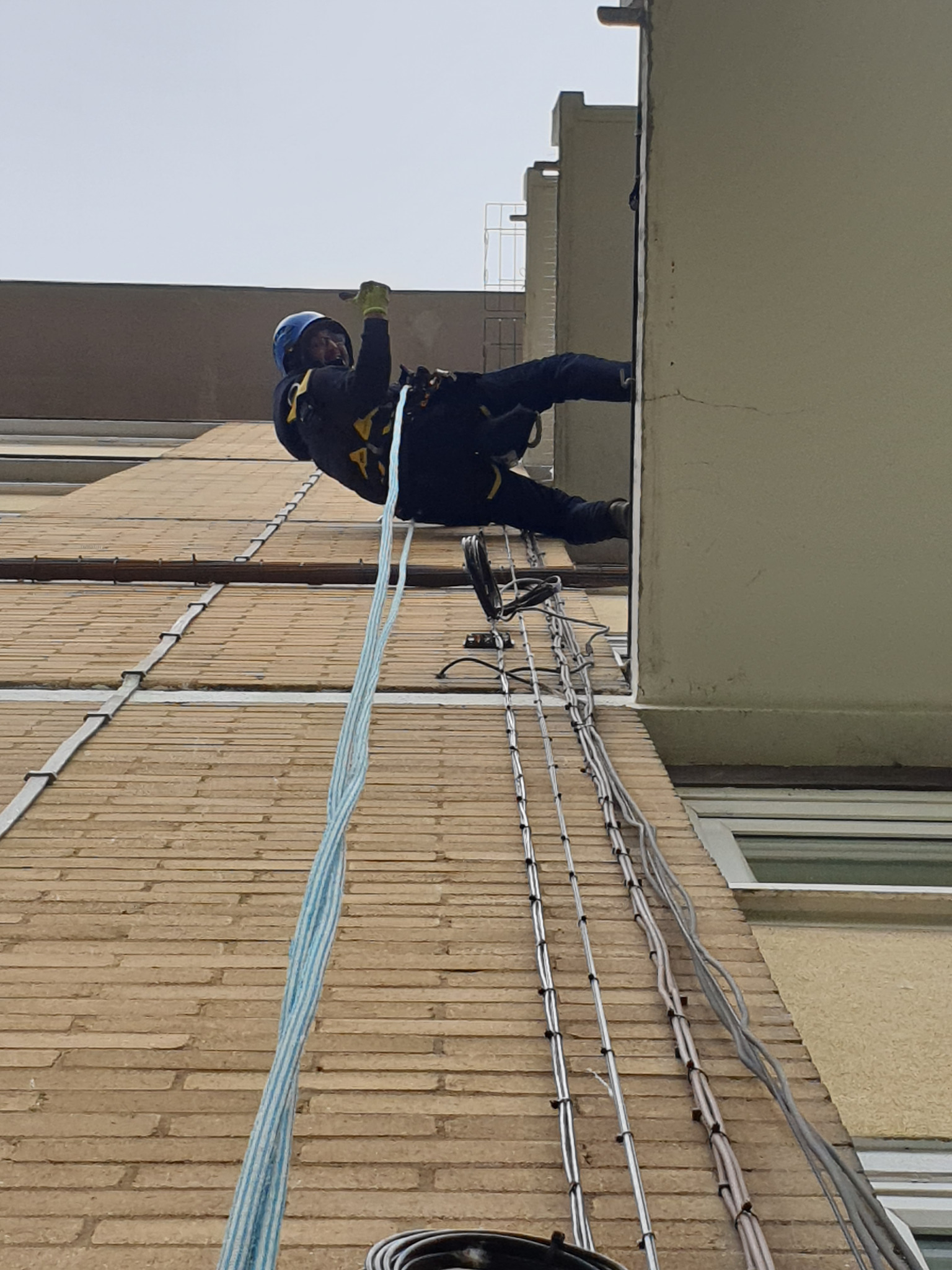 LMD Abseiling Ltd rope access project 7